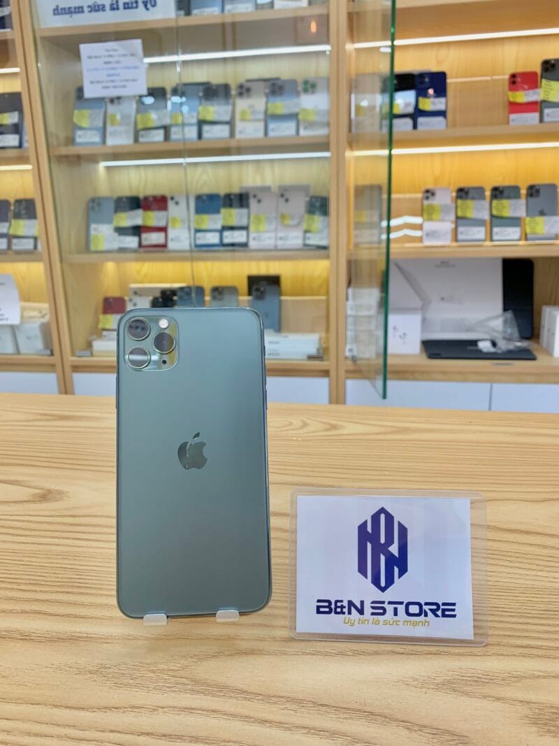 Iphone 11 pro max 256GB like new 98.5% 28220