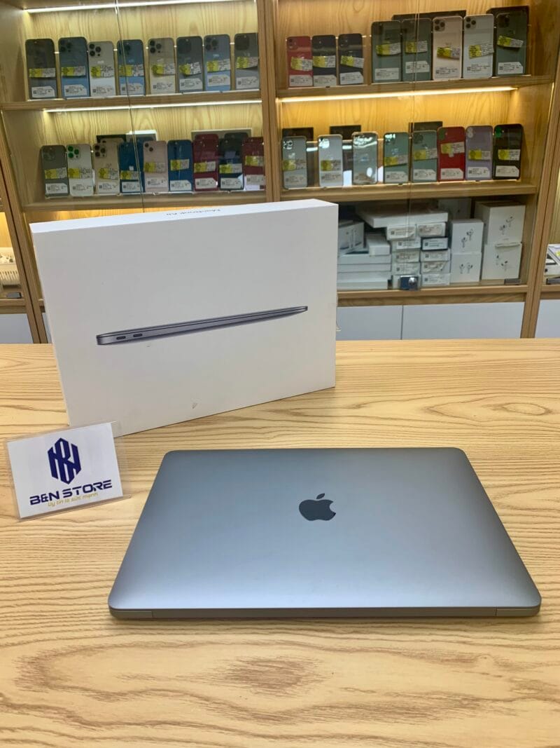 Macbook Air M1 2020 13.6in like new 99%   90Q6L4