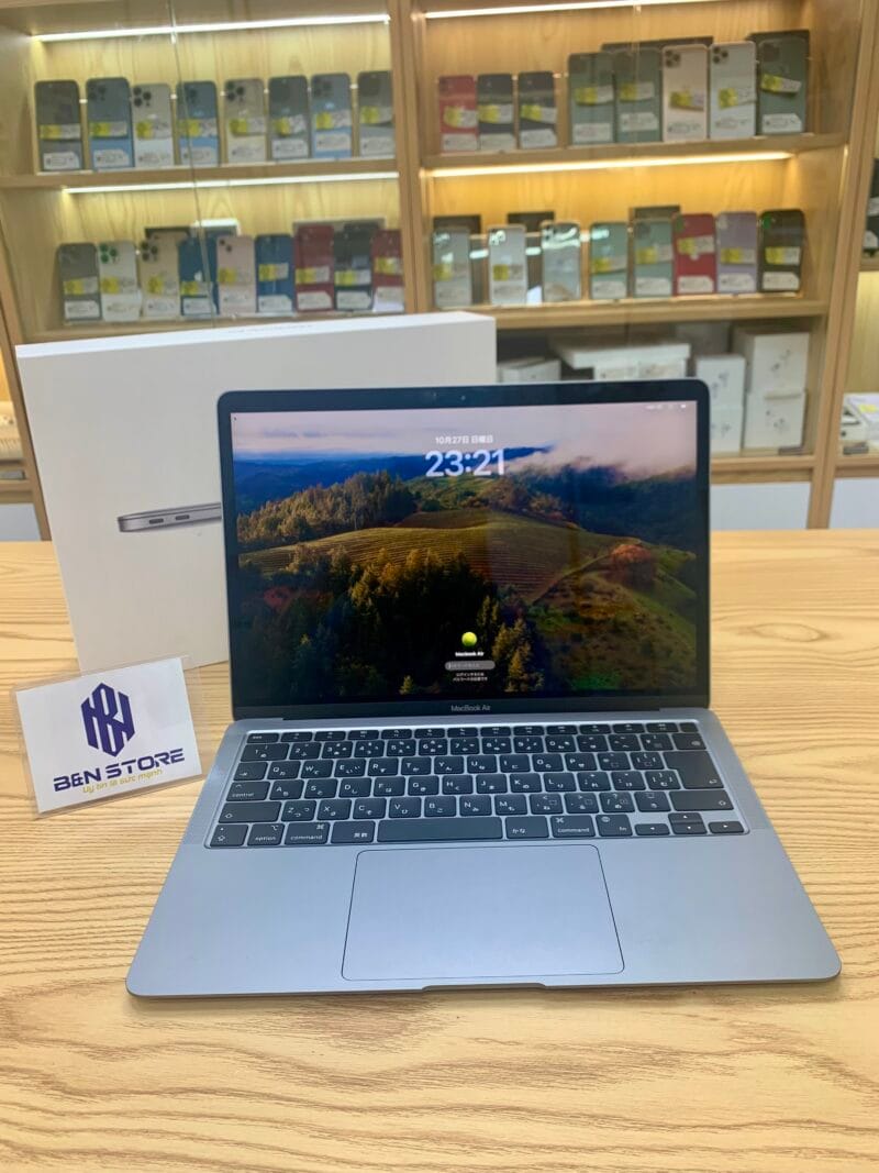 Macbook Air M1 2020 13.6in like new 99%   90Q6L4