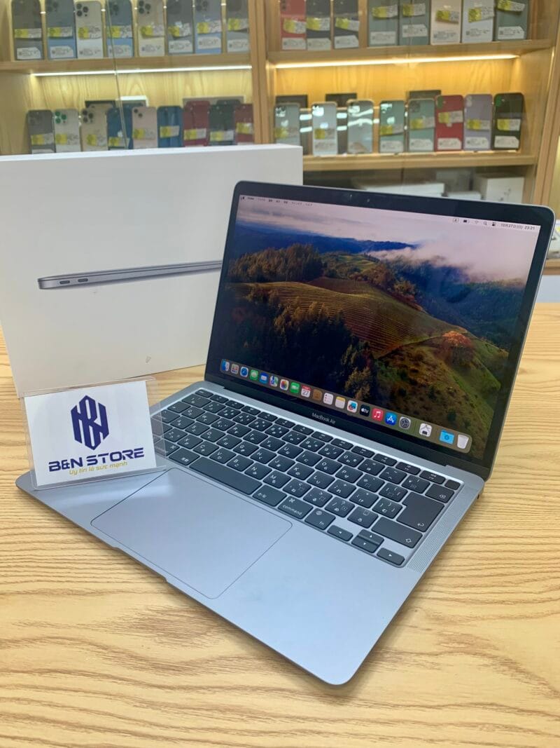 Macbook Air M1 2020 13.6in like new 99%   90Q6L4