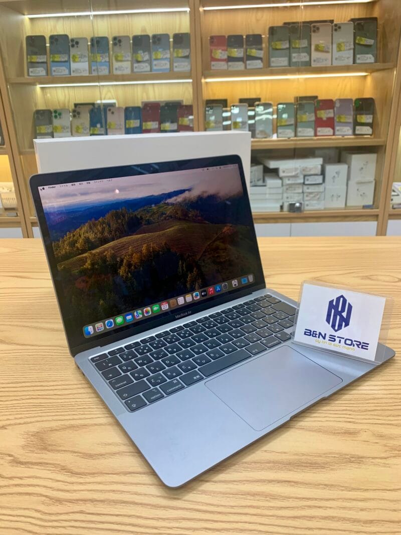 Macbook Air M1 2020 13.6in like new 99%   90Q6L4