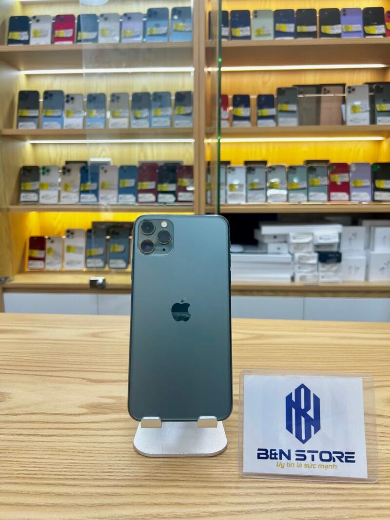 Iphone 11 pro max 256GB like new 98.5%  28220