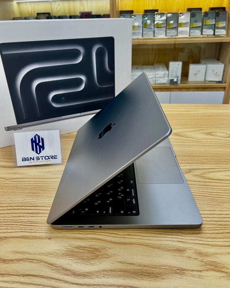 Macbook Pro M3 2023 14inch 16GB / 512GB Gray Like New 99%