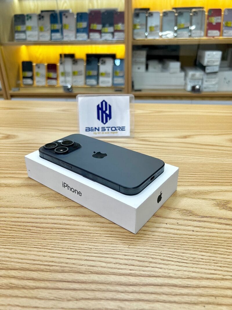 Iphone 15 pro 256GB like new 99%  68889