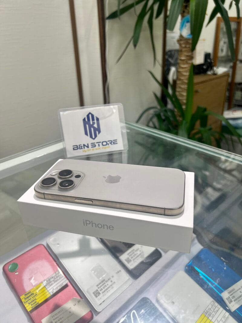 Iphone 15 pro 256GB like new 98%  61744