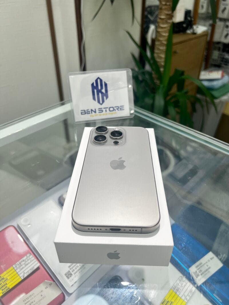 Iphone 15 pro 256GB like new 98%  61744