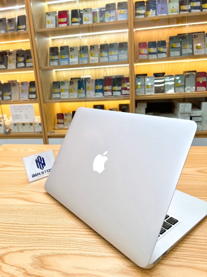 Macbook Air Core i5 2015 Like New 98% VH3QF