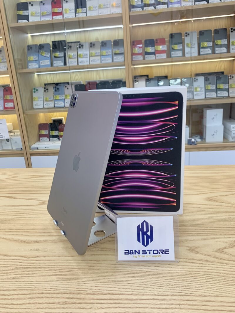 Ipad Pro M2 2022 256GB 11in like new 99%.    21736