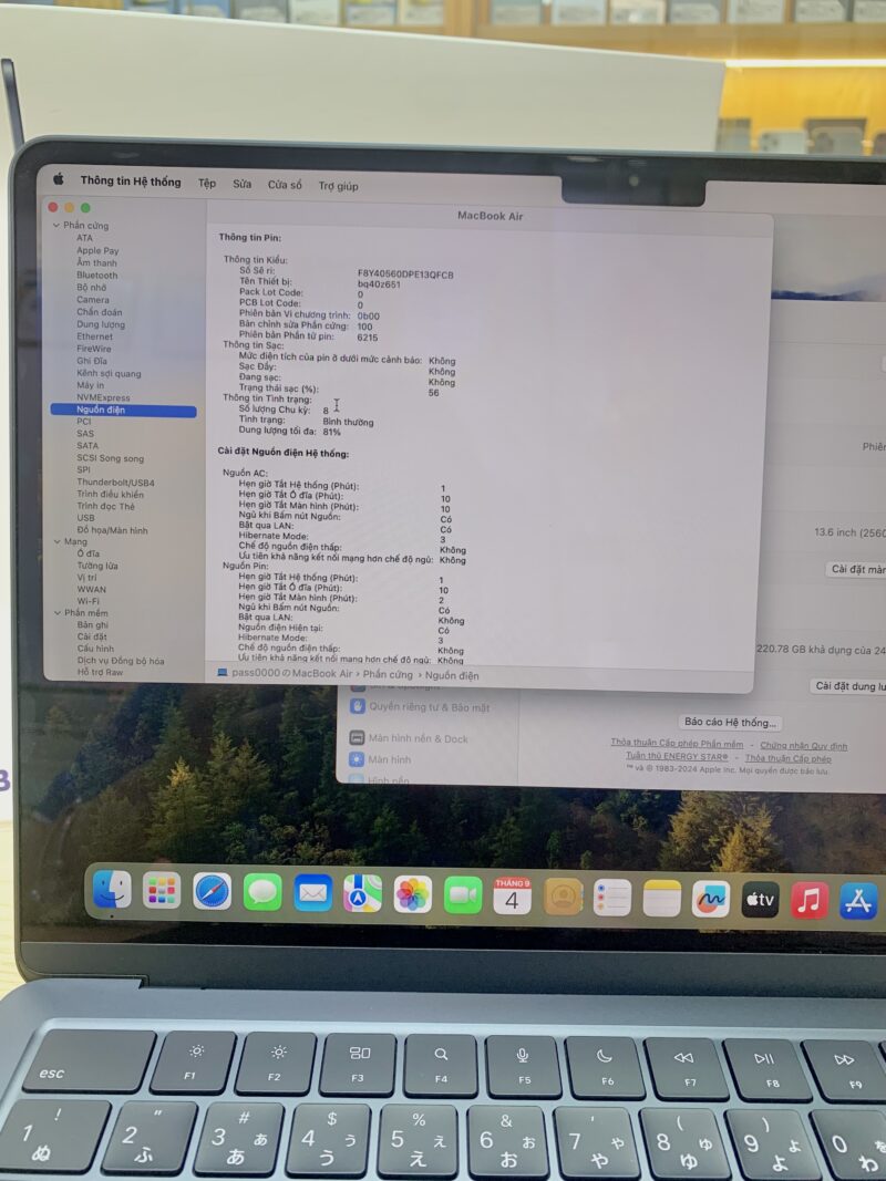 Macbook Air M3 2024  256GB like new 99%   04W40