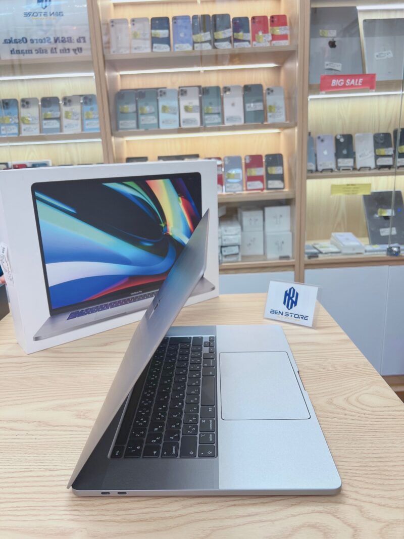 Macbook Pro Core i7  2019 16inch Like New 98,5% MD6M.L3