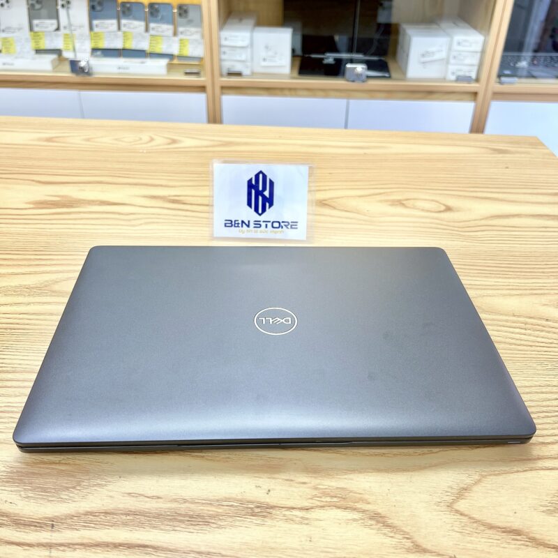 Dell Latitude 5300 core i5 13.3in 256GB like new 98.5%
