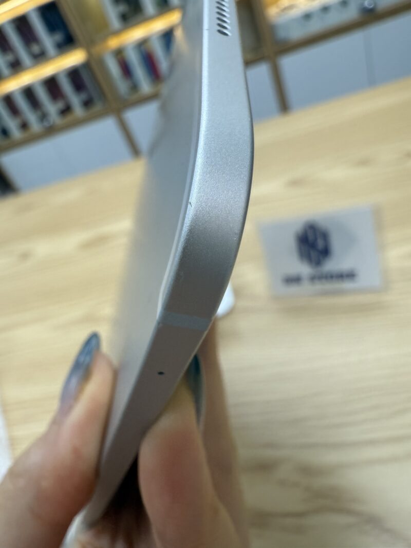 Ipad Pro M4 2024 11in 256GB like new 98%.   69687