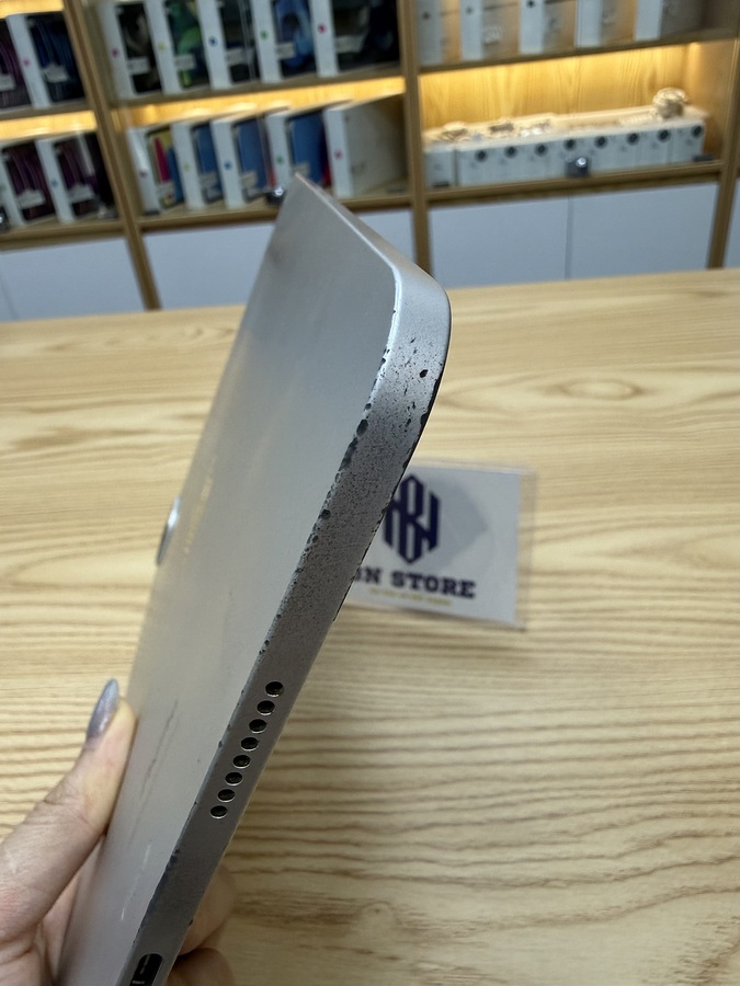 Ipad Pro 4 M2 2022 11in 128GB like new 98%. NFDKQ Ipad Pro 4 M2 2022 11in 128GB like new 98%. NFDKQ