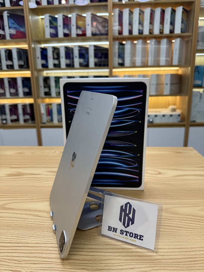 Ipad Pro 4 M2 2022 11in 128GB like new 98%. NFDKQ Ipad Pro 4 M2 2022 11in 128GB like new 98%. NFDKQ