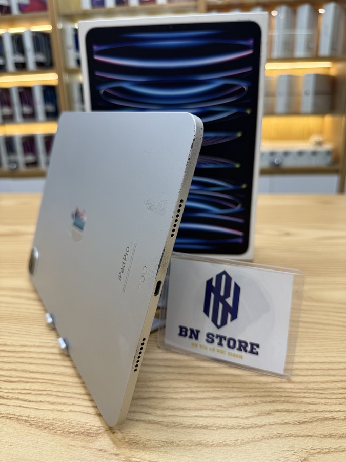 Ipad Pro 4 M2 2022 11in 128GB like new 98%. NFDKQ Ipad Pro 4 M2 2022 11in 128GB like new 98%. NFDKQ