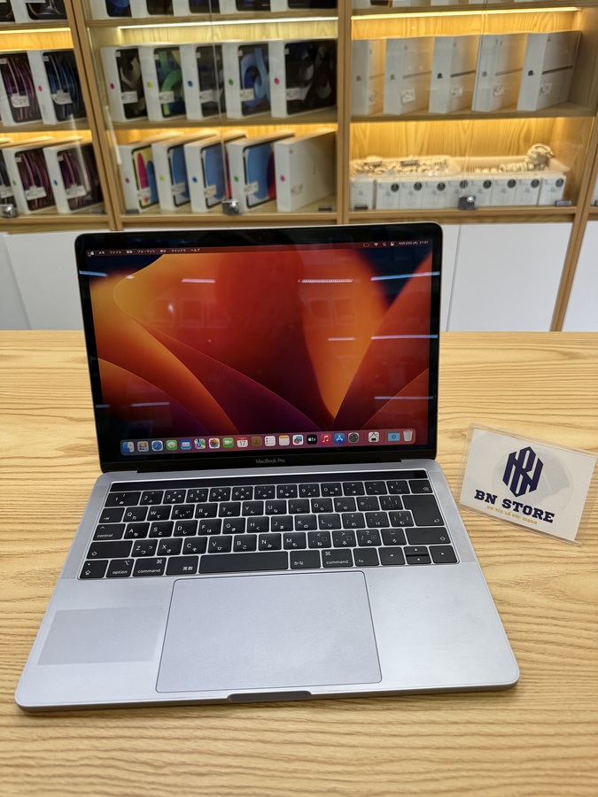 Macbook Pro 2019 core i5 13.3in 512GB Like new 98%. 0L414 Macbook Pro 2019 core i5 13.3in 512GB Like new 98%. 0L414