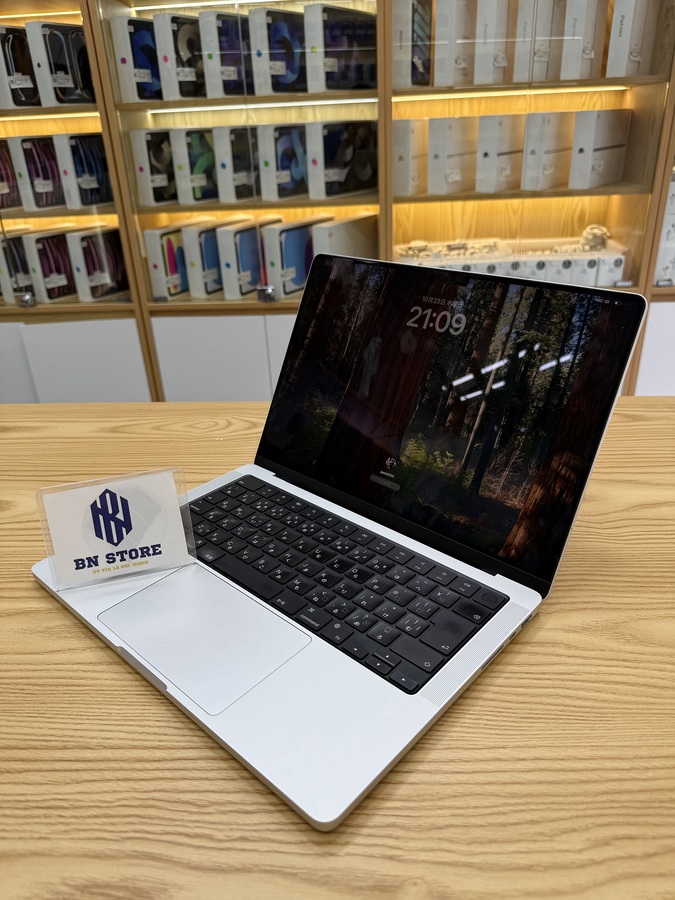 Macbook Pro M1 Pro 2021 14in 512GB like new 98%. CQ7FX Macbook Pro M1 Pro 2021 14in 512GB like new 98%. CQ7FX