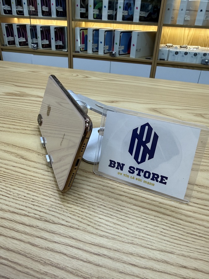 Iphone Xs Max 64GB like new 98.5%. 02363 Iphone Xs Max 64GB like new 98.5%. 02363