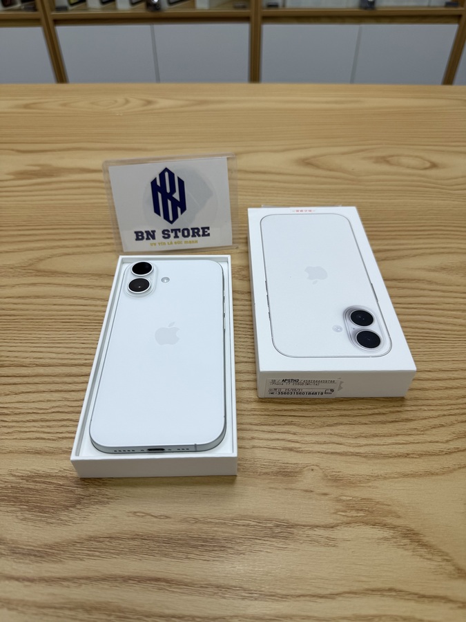 Iphone 17 256GB like new 99%. 84819 Iphone 17 256GB like new 99%. 84819