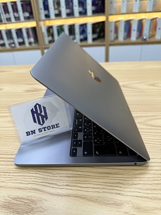 Macbook Pro M1 2020 13.3in 256GB like new 98%. 05NL2L2 Macbook Pro M1 2020 13.3in 256GB like new 98%. 05NL2L2