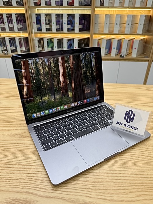 Macbook Pro M1 2020 13.3in 256GB like new 98%. 05NL2L2 Macbook Pro M1 2020 13.3in 256GB like new 98%. 05NL2L2
