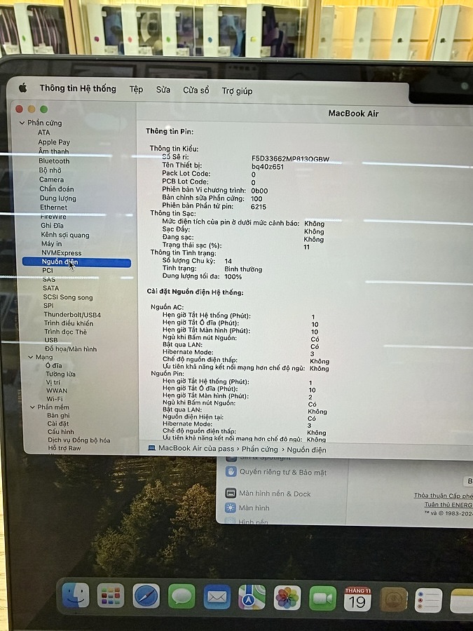 Macbook Air M2 2022 13.6in 256GB like new 99%. R9RLKL2 Macbook Air M2 2022 13.6in 256GB like new 99%. R9RLKL2