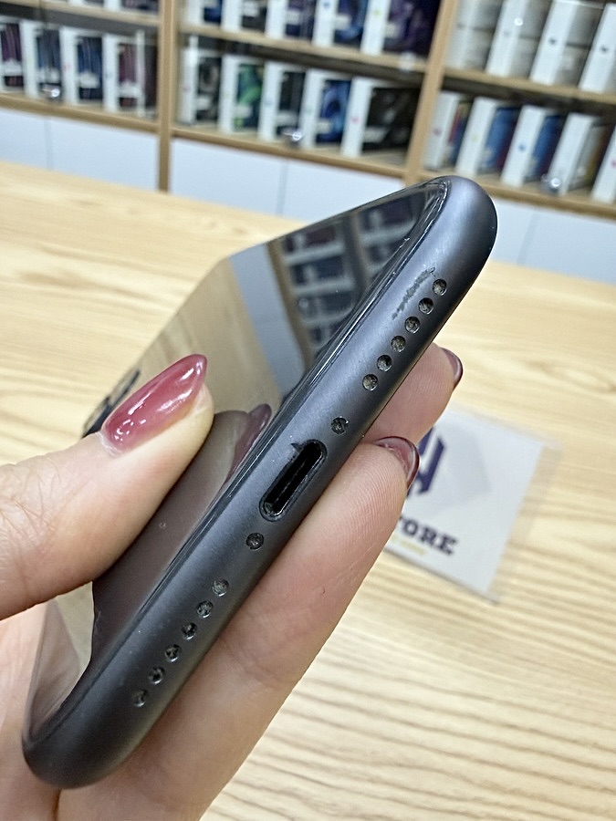 Iphone 11 64GB like new 98.5% 52226 Iphone 11 64GB like new 98.5% 52226