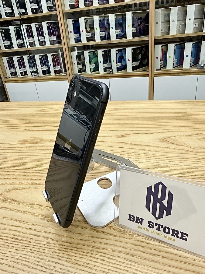 Iphone 11 64GB like new 98.5% 52226 Iphone 11 64GB like new 98.5% 52226