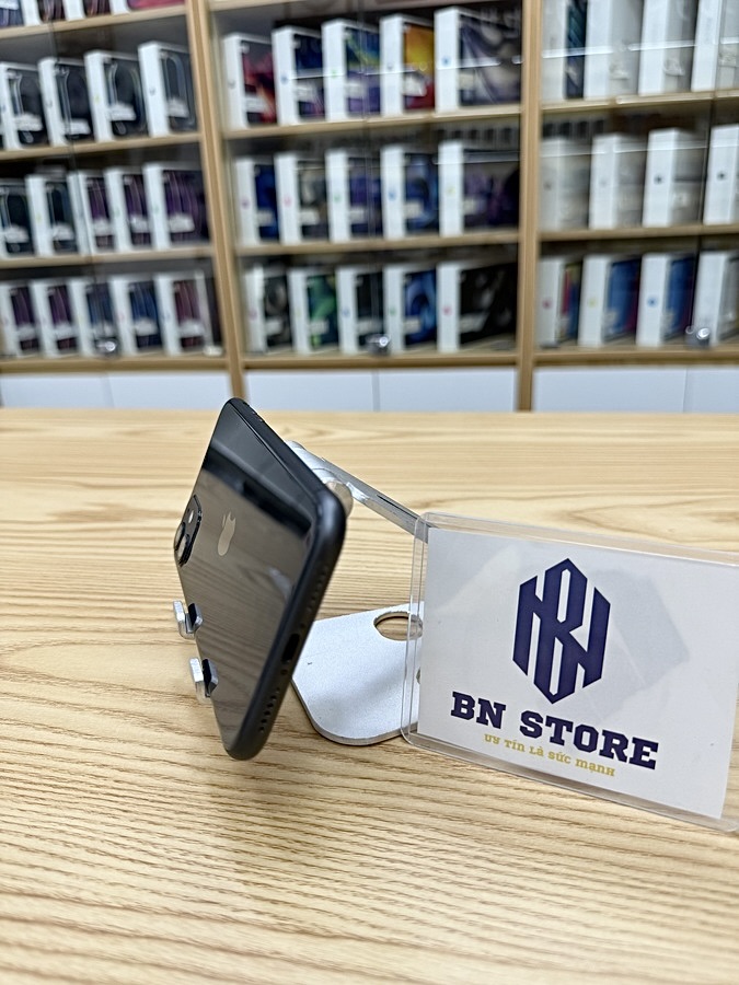 Iphone 11 64GB like new 98.5% 52226 Iphone 11 64GB like new 98.5% 52226