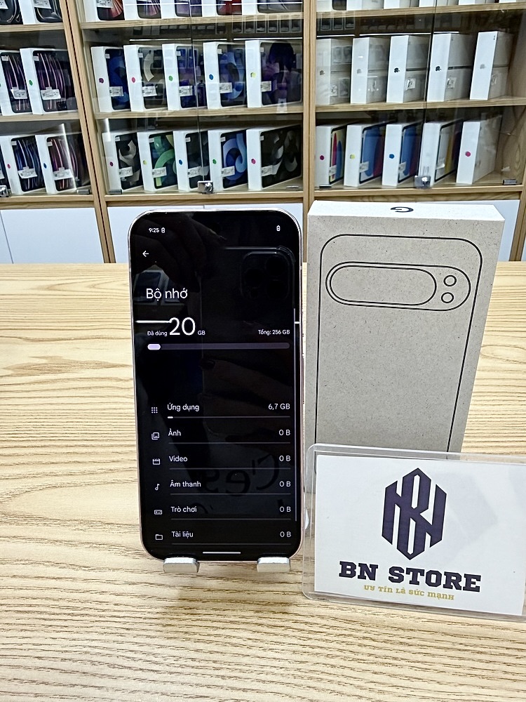 Google Pixel 9 Pro 256GB like new 98%. 69584 Google Pixel 9 Pro 256GB like new 98%. 69584