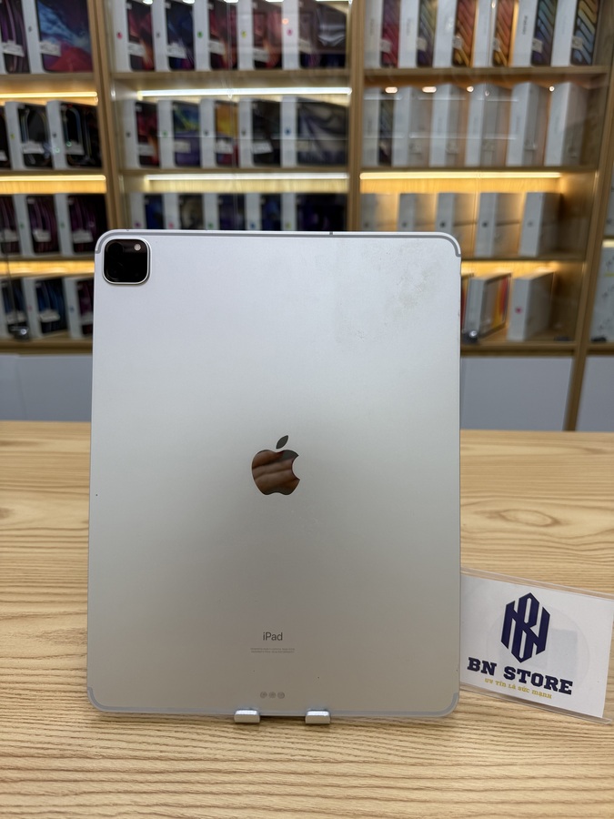 Ipad Pro 4 2020 12.9in 256GB like new 98%. QNTGT Ipad Pro 4 2020 12.9in 256GB like new 98%. QNTGT