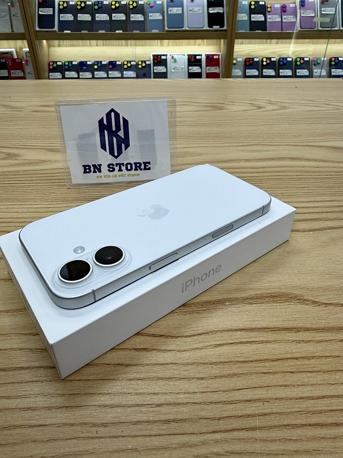 Iphone 17 256GB like new 99%. 72673 Iphone 17 256GB like new 99%. 72673