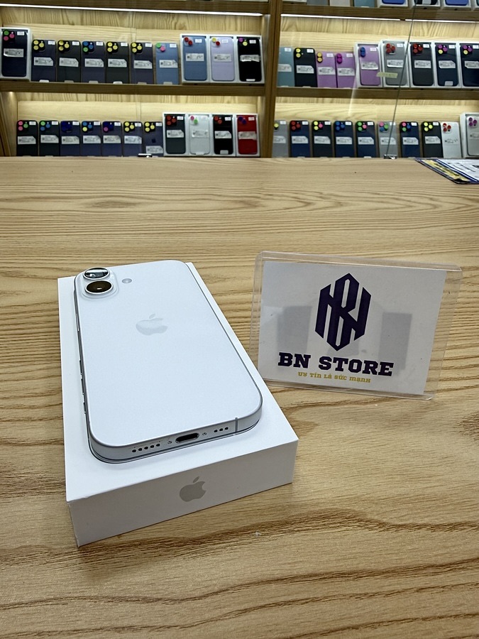 Iphone 17 256GB like new 99%. 72673 Iphone 17 256GB like new 99%. 72673