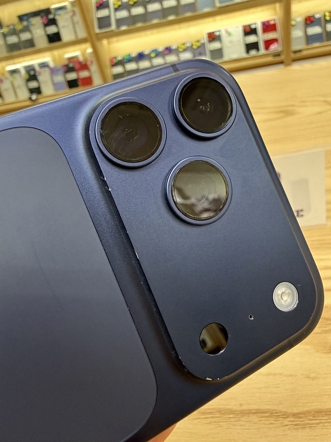 Iphone 17 Pro max 1TB like new 98%. 61521 Iphone 17 Pro max 1TB like new 98%. 61521