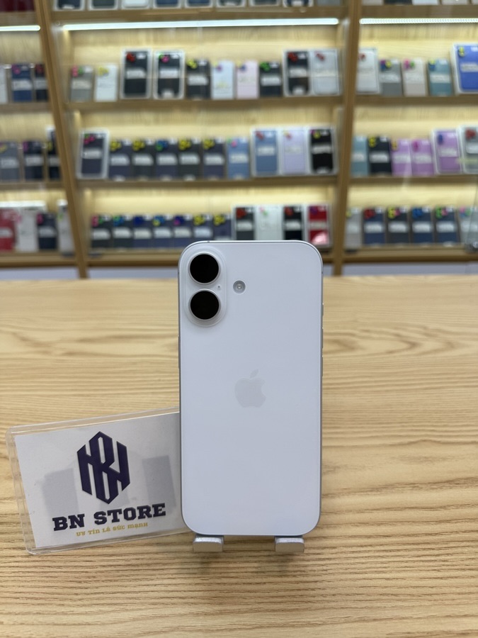 Iphone 17 256GB like new 99%. 70027 Iphone 17 256GB like new 99%. 70027