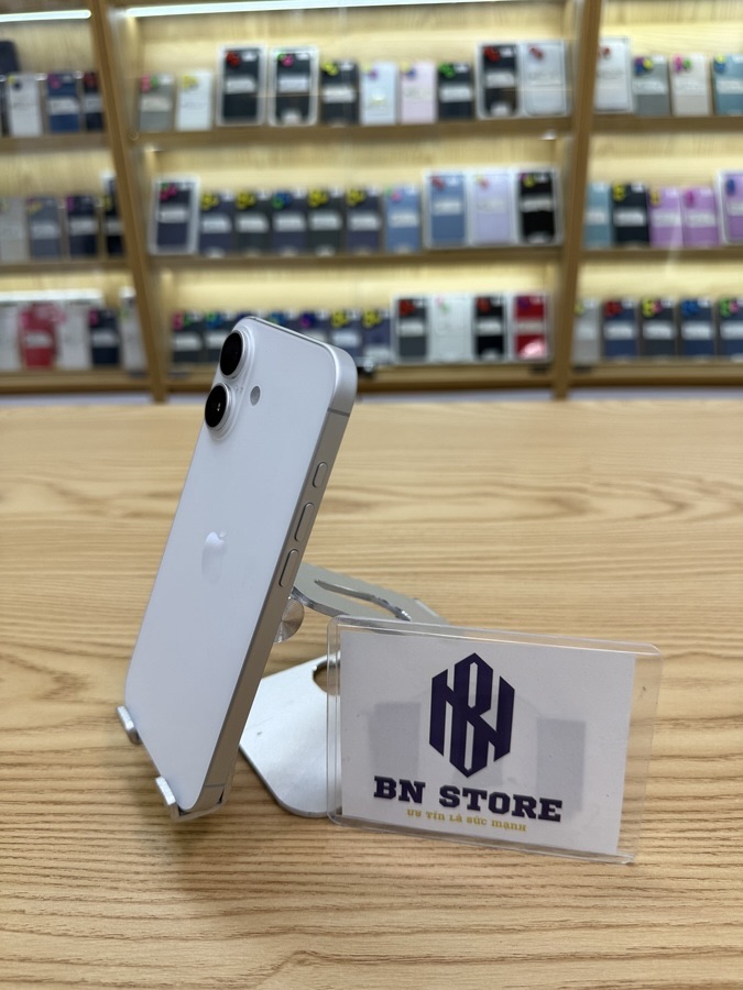 Iphone 17 256GB like new 99%. 70027 Iphone 17 256GB like new 99%. 70027