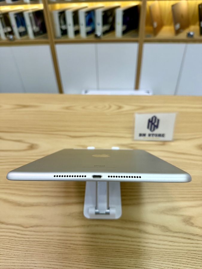 Ipad Gen 6 2018 9.7in 32GB Like New 98.5% 85609 Ipad Gen 6 2018 9.7in 32GB Like New 98.5% 85609