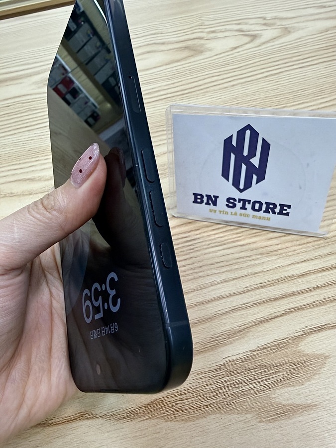 Iphone 16 Pro Max 512GB Like New 98.5% 99422 Iphone 16 Pro Max 512GB Like New 98.5% 99422
