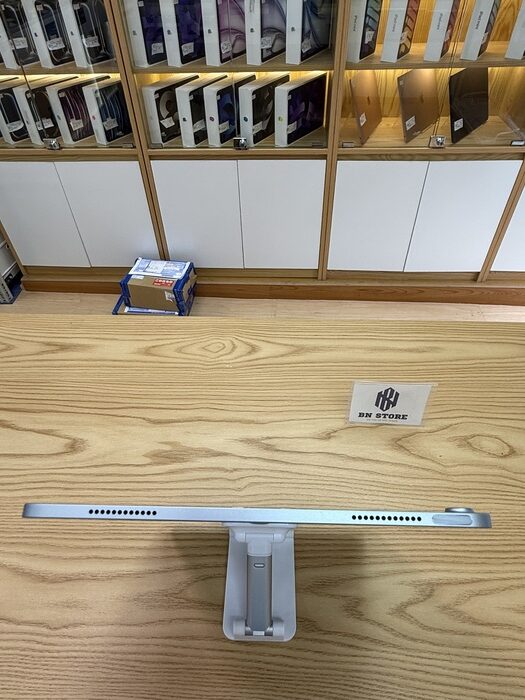 Ipad Air 6 M2 2024 13in 128GB Like New 99% PFJC0 Ipad Air 6 M2 2024 13in 128GB Like New 99% PFJC0