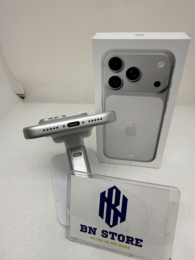 Iphone 17 Pro 256GB Like New 99%. 07775 Iphone 17 Pro 256GB Like New 99%. 07775