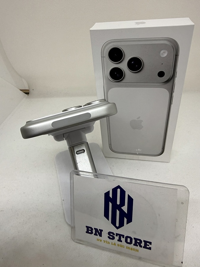 Iphone 17 Pro 256GB Like New 99%. 07775 Iphone 17 Pro 256GB Like New 99%. 07775
