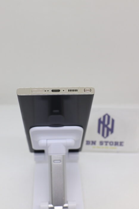Samsung Galaxy S23 Ultra - 512GB Like new 99%. 17367 Samsung Galaxy S23 Ultra - 512GB Like new 99%. 17367