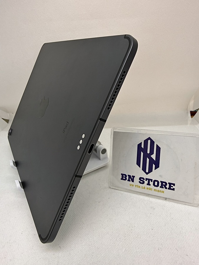 Ipad Air 4 2020 10.9in 64GB Like New 99%. 40648 Ipad Air 4 2020 10.9in 64GB Like New 99%. 40648