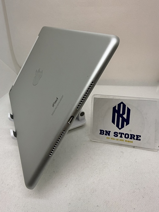Ipad Gen 8 2020 10.2in 128GB Like New 98%. 88798 Ipad Gen 8 2020 10.2in 128GB Like New 98%. 88798