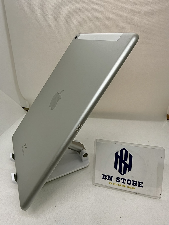 Ipad Gen 8 2020 10.2in 128GB Like New 98%. 88798 Ipad Gen 8 2020 10.2in 128GB Like New 98%. 88798