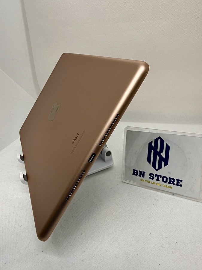 Ipad Gen 8 2020 10.2in 32GB Like New 98.5% CQ1GF Ipad Gen 8 2020 10.2in 32GB Like New 98.5% CQ1GF