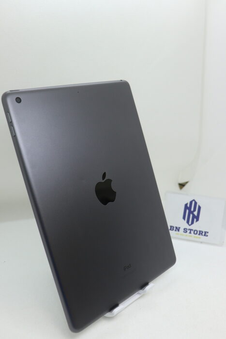 Ipad Gen 9 2021 10.2in 64GB Like New 98%. WR19V Ipad Gen 9 2021 10.2in 64GB Like New 98%. WR19V