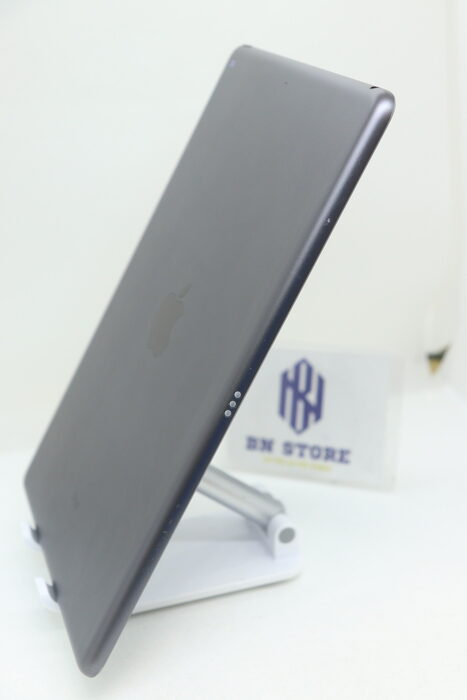 Ipad Gen 9 2021 10.2in 64GB Like New 98%. WR19V Ipad Gen 9 2021 10.2in 64GB Like New 98%. WR19V