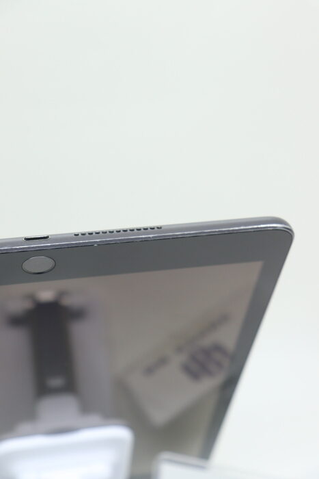 Ipad Gen 9 2021 10.2in 64GB Like New 98%. WR19V Ipad Gen 9 2021 10.2in 64GB Like New 98%. WR19V