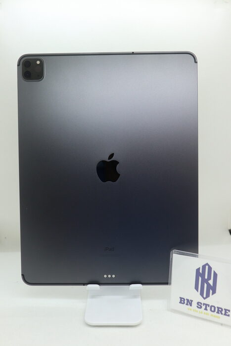 Ipad Pro 4 2020 128GB 12.9in like new 98%. 73374 Ipad Pro 4 2020 128GB 12.9in like new 98%. 73374